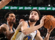 开云体育登录-山东队险胜雄鹿，克莱刷新纪录