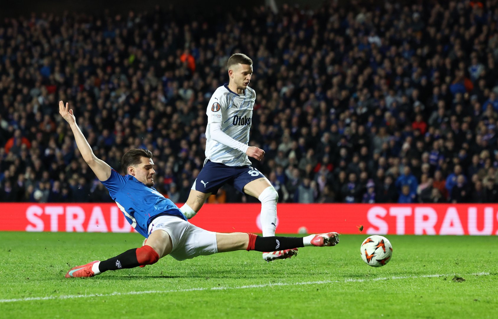 拉齐奥遭遇三连败,危机重重的简单介绍 拉齐奥遭遇三连败,危机重重的简单介绍