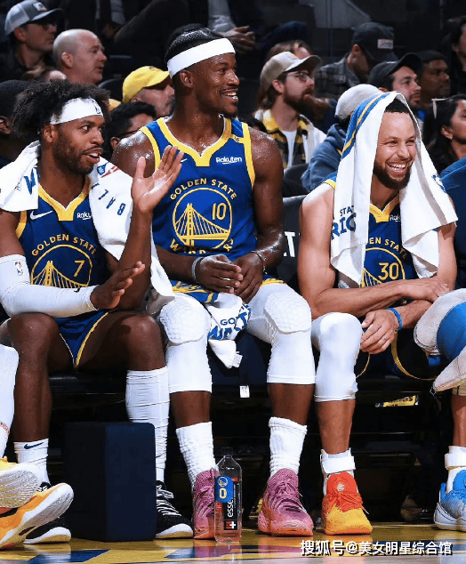 勇士横扫魔术，恩比德送出助攻