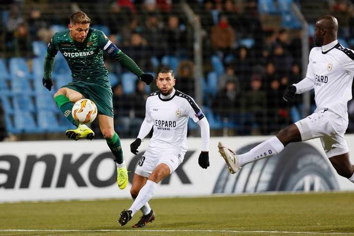 关于芬兰队在比赛中逆袭成功，晋级四分之一决赛的信息