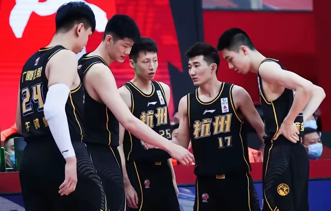 广厦队伤病不断,坚守阵地不屈不挠,迎接挑战的简单介绍 广厦队伤病不断,坚守阵地不屈不挠,迎接挑战的简单介绍