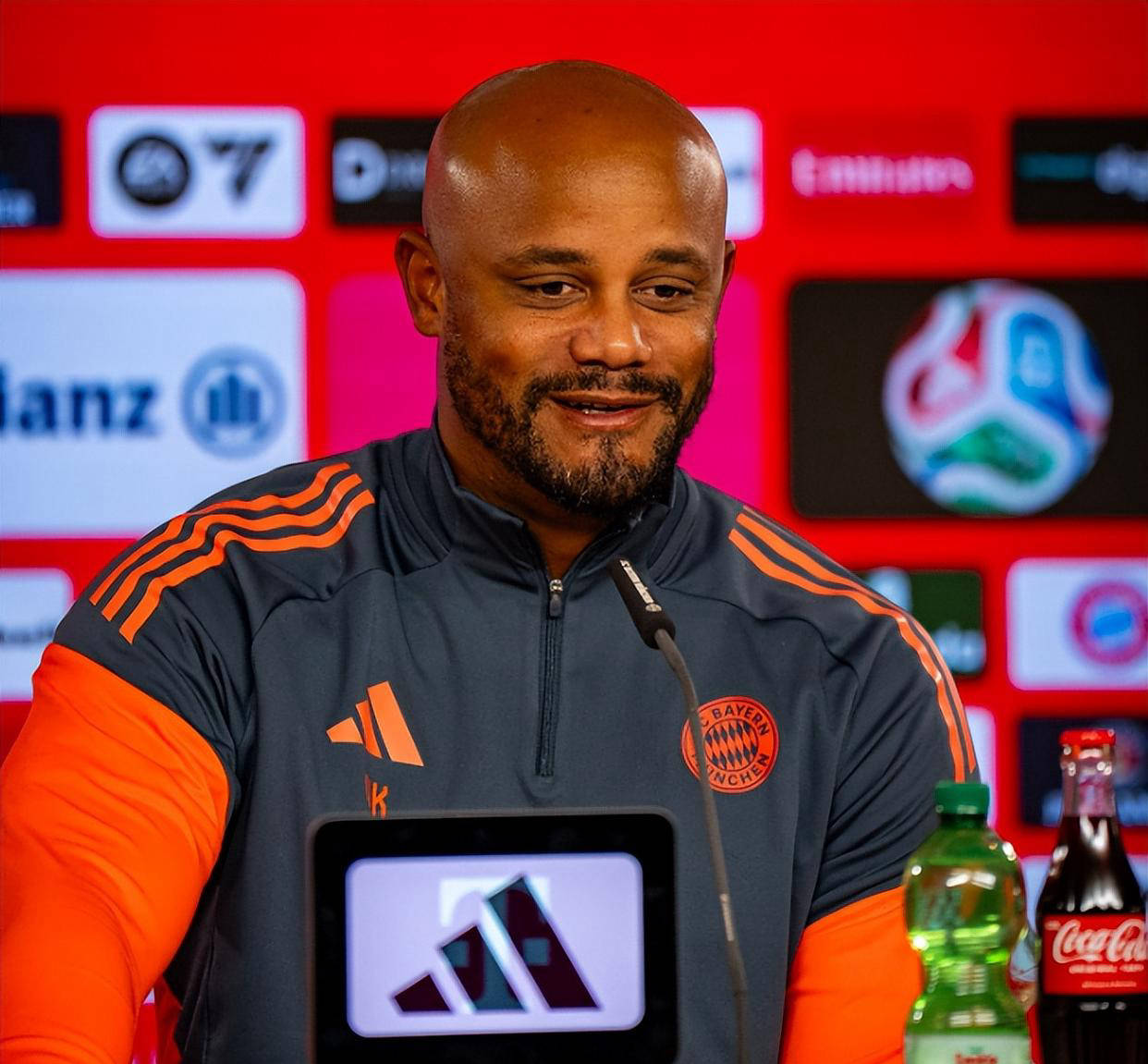 关于拜仁慕尼黑豪取连胜,夺得德国足球榜首的信息 关于拜仁慕尼黑豪取连胜,夺得德国足球榜首的信息