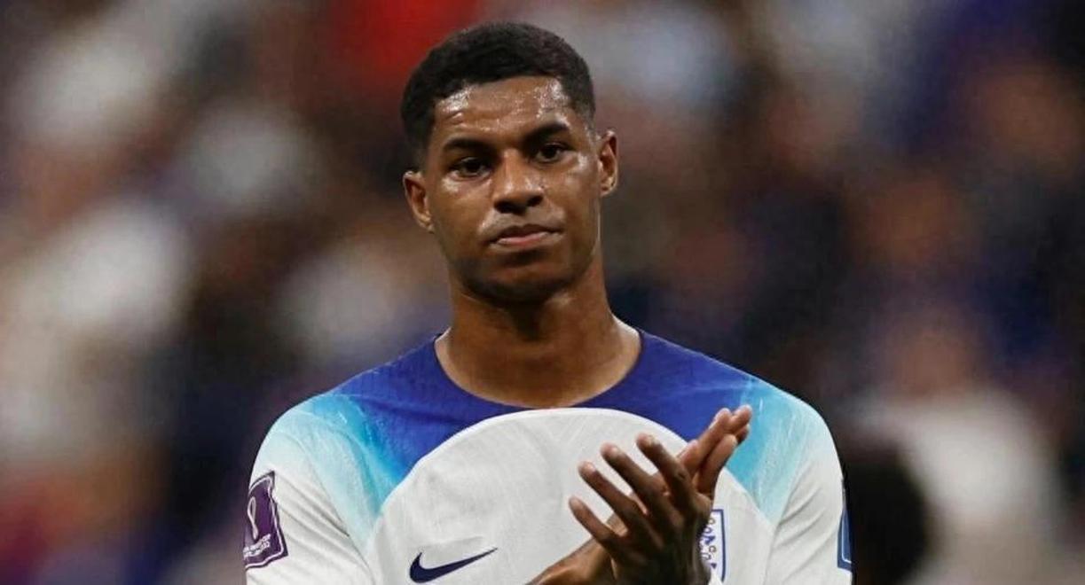 英格兰前锋状态稳定，备受期待