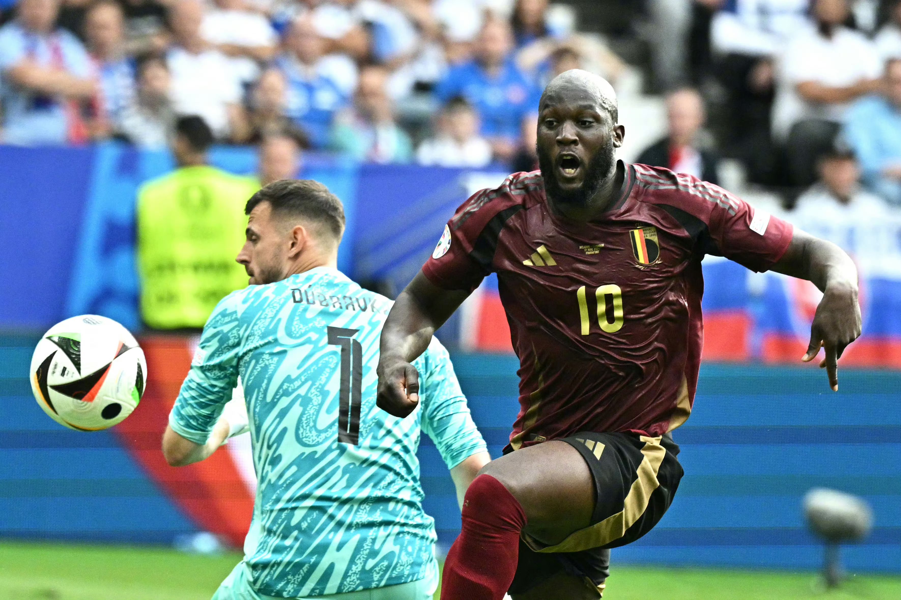 关于斯洛伐克国家队小胜一筹,晋级淘汰赛的信息 关于斯洛伐克国家队小胜一筹,晋级淘汰赛的信息