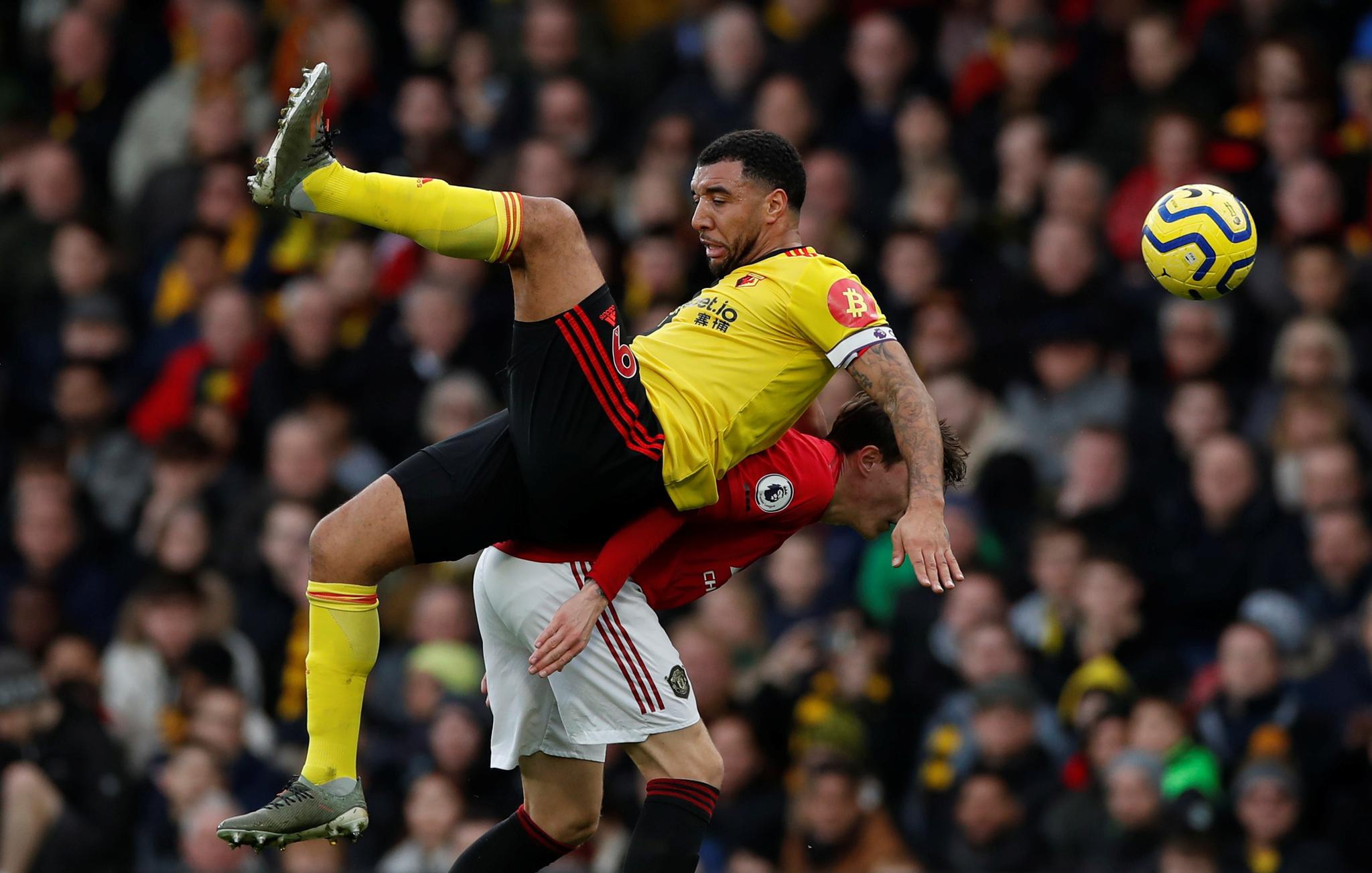 曼联客场小胜沃特福德,保持不败纪录 曼联客场小胜沃特福德,保持不败纪录