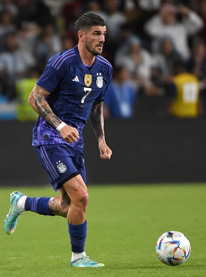 关于印戈尔斯队保持不败，展现稳定表现的信息