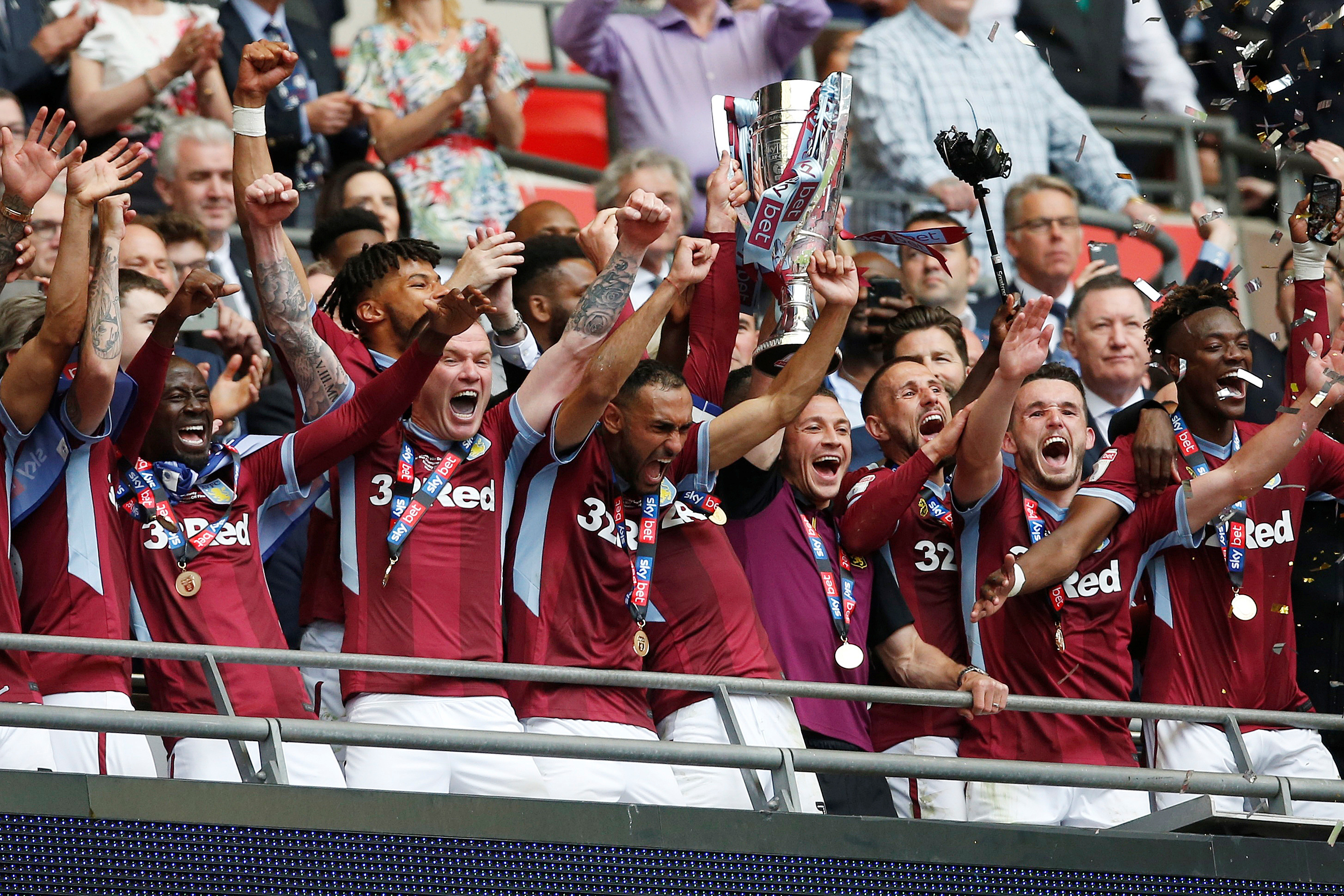 切尔西进攻组织有方，球队火力全开