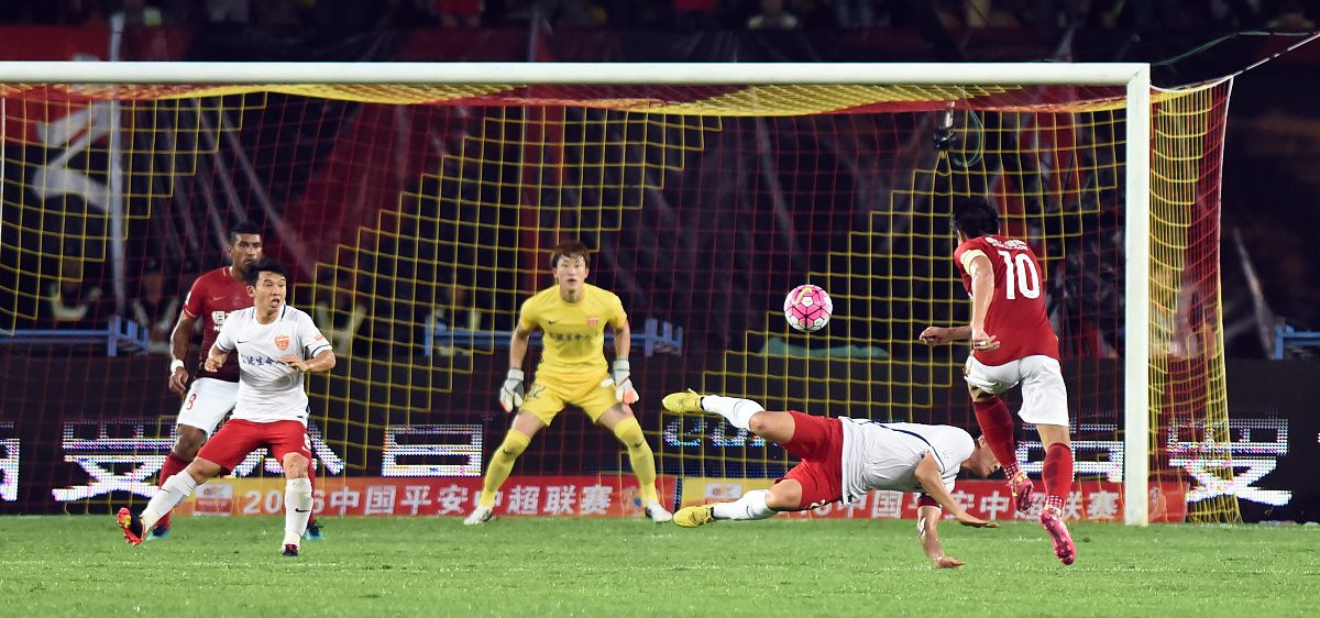 克罗地亚队喜获胜利,晋级形势乐观 克罗地亚队喜获胜利,晋级形势乐观