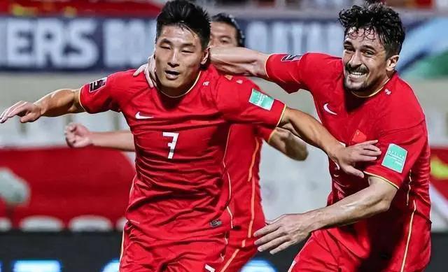 包含各国足球代表队抵达赛场,备战决赛的词条 包含各国足球代表队抵达赛场,备战决赛的词条