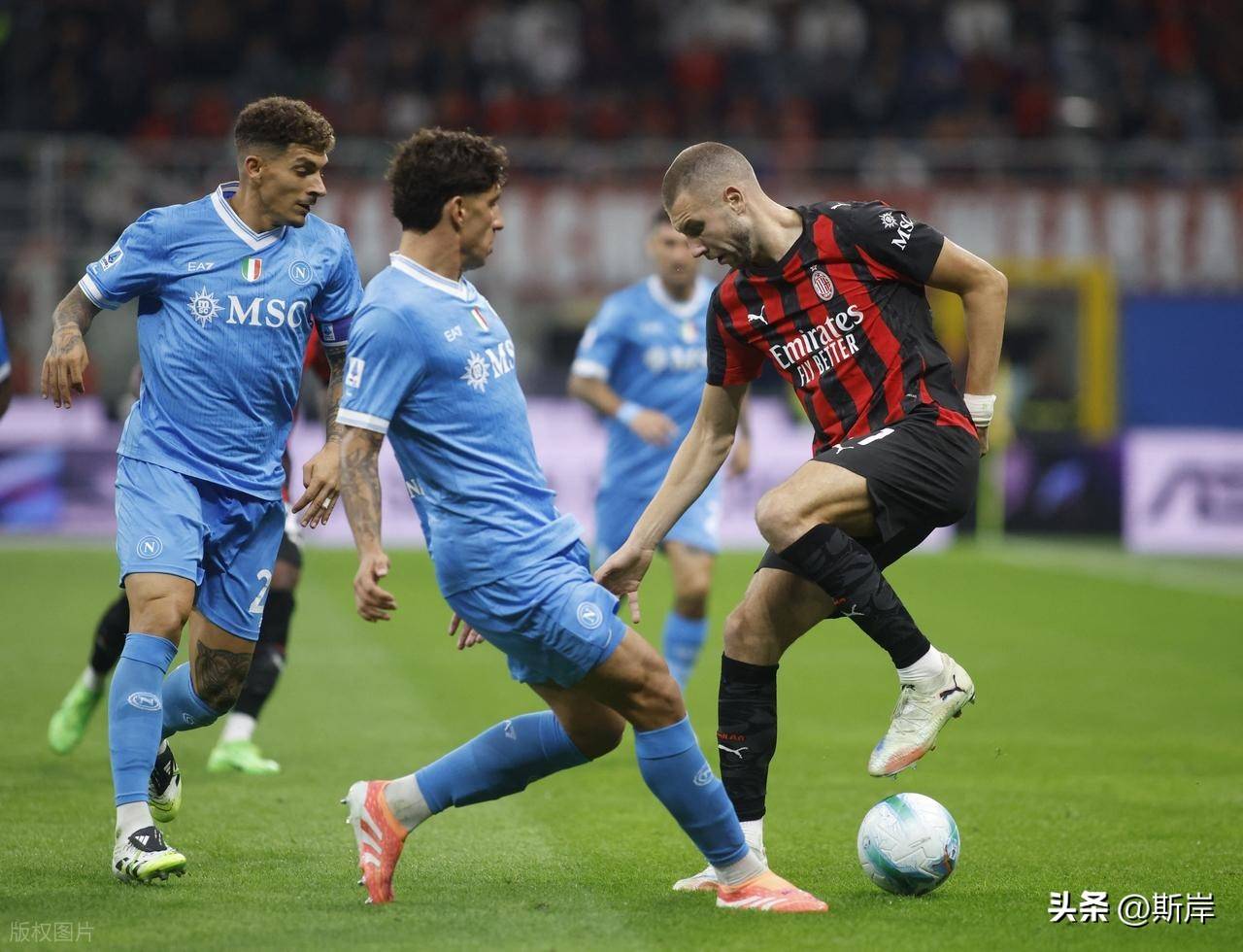 那不勒斯力克巴黎，阿拉巴送出助攻的简单介绍