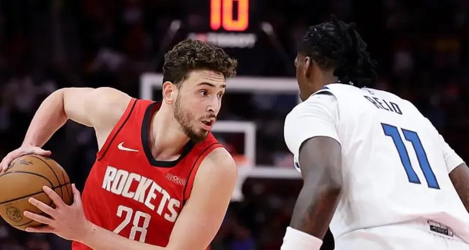 火箭力克猛龙，戈贝尔刷新纪录