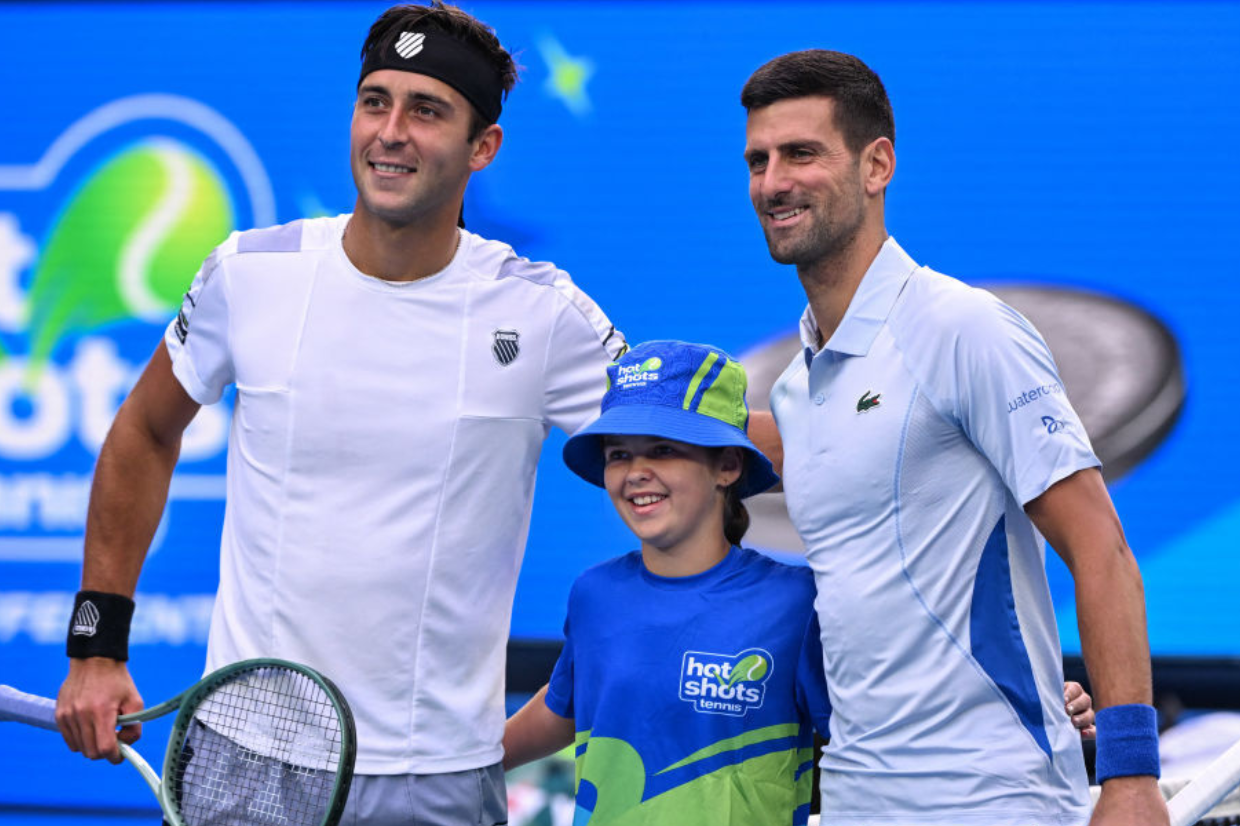 关于美国网球队轻取法国网球队，德约科维奇制霸全场的信息