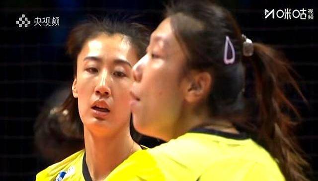 包含丹麦队碾压印尼队，黄鸭组合状态火热的词条