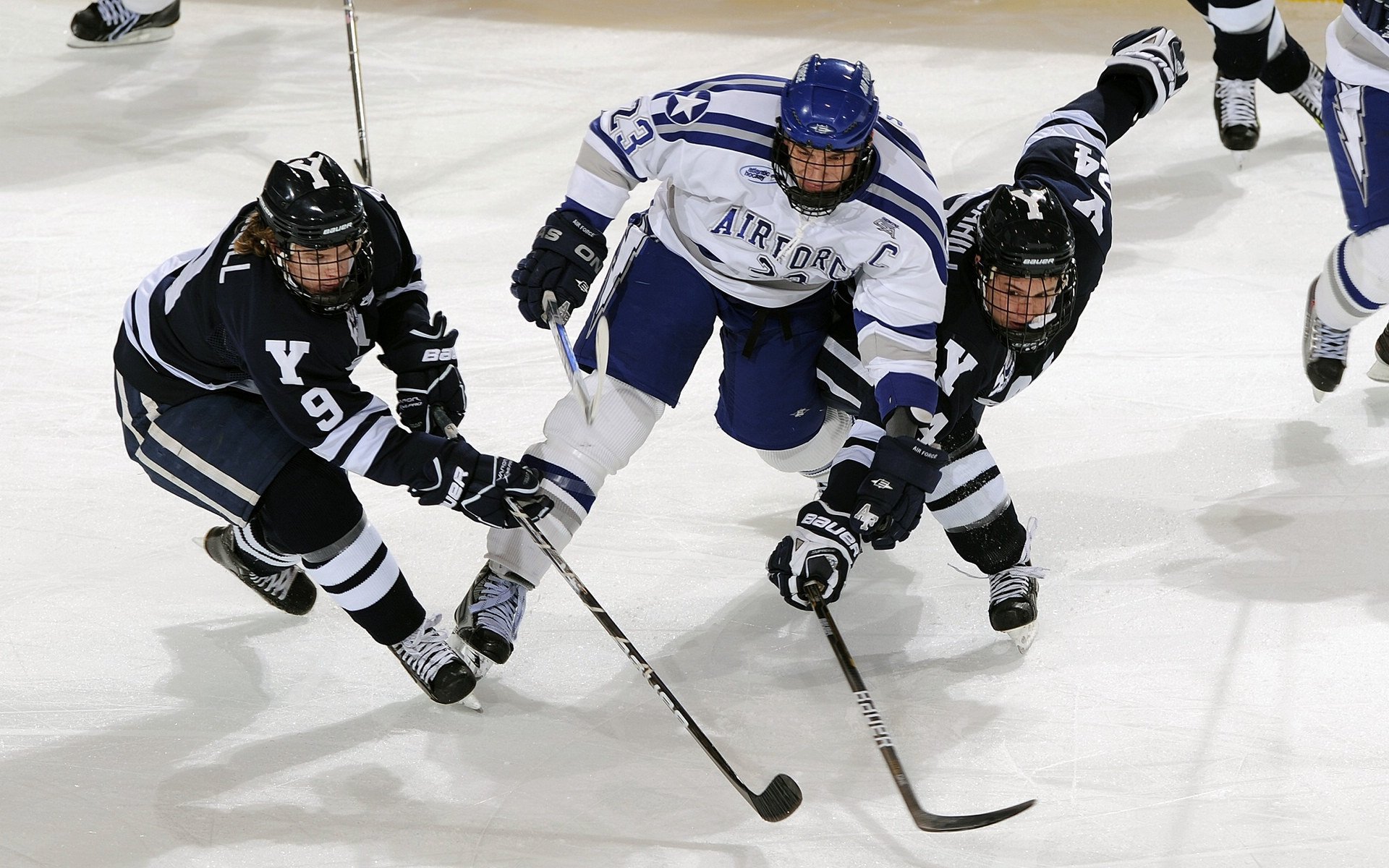 孔德存在感拉满，波兰最后时刻绝杀哥斯达黎加—一场定义存在的胜利