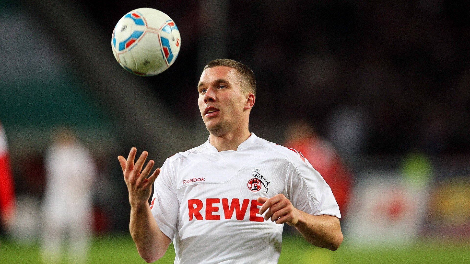 跨界狂想,摩纳哥篮下乌克兰,伊布总决赛化身关键先生