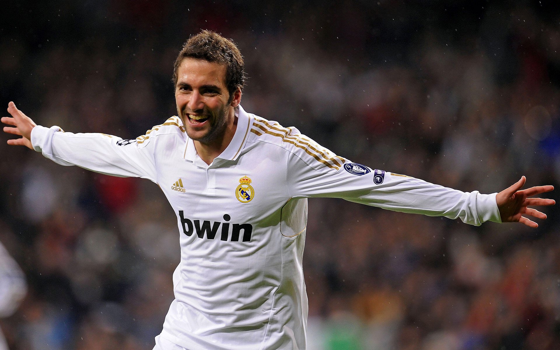 德布劳内主宰比赛走向，波兰粉碎苏格兰—欧洲足球的战术与意志对决